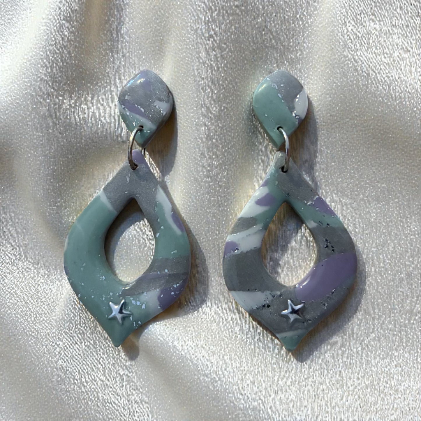 Boucles d'oreilles - Édition limitée Alice